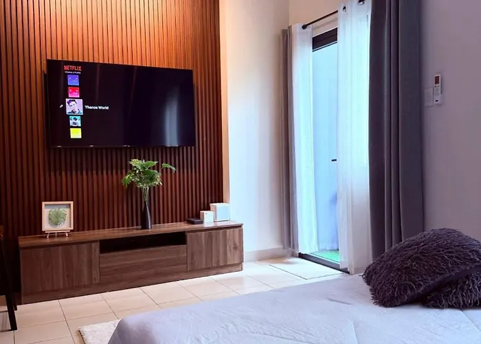 Hills Residences By Juju Staycation